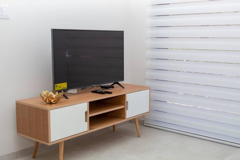New! Cozy 1 Bedroom Condo- Gold Coast, Noord Aruba Palm Beach Eksteriør billede